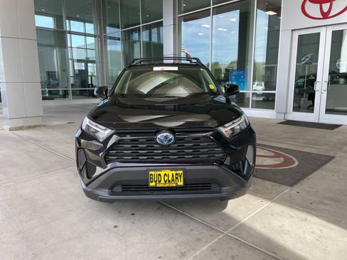 Certified 2024 Toyota RAV4 LE AWD/4WD image 8