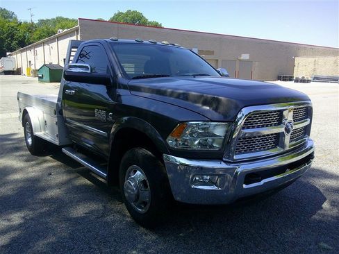 Used 2017 RAM 3500 SLT w/ Quick Order Package 29G SLT AWD/4WD image 7
