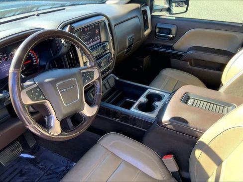 Used 2016 GMC Sierra 2500 Denali w/ Duramax Plus Package image 16
