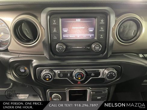 Used 2021 Jeep Gladiator Sport w/ Trailer Tow Package image 30