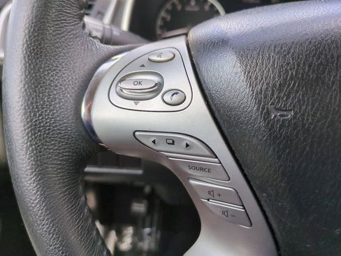 Used 2017 Nissan Murano SV FWD image 22