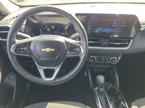 Used 2026 Chevrolet TrailBlazer LT w/ Convenience Package image 11