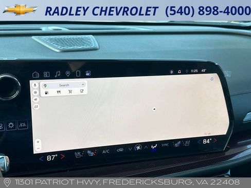 Used 2024 Chevrolet Traverse RS image 8