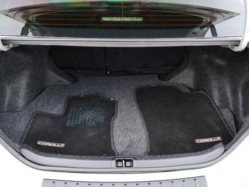 Used 2019 Toyota Corolla LE image 20