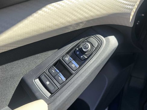 Used 2020 Subaru Ascent Premium w/ Convenience Package image 18