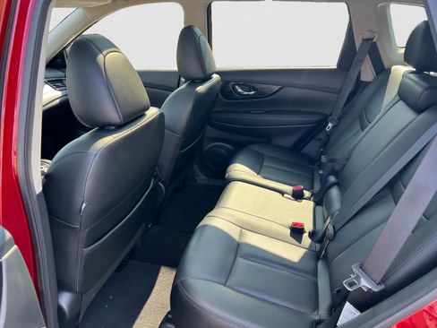 Used 2020 Nissan Rogue SL w/ Premium Package AWD/4WD image 9