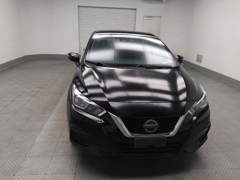 Used 2021 Nissan Versa SV FWD image 14