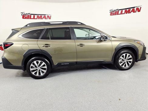 Certified 2025 Subaru Outback Premium image 3