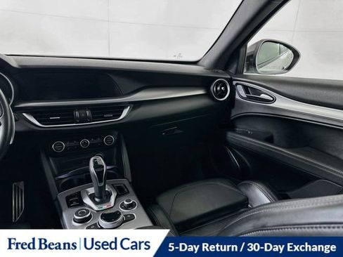 Used 2023 Alfa Romeo Stelvio Veloce AWD/4WD image 30