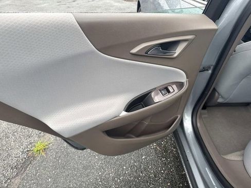 Used 2023 Chevrolet Malibu LS image 16