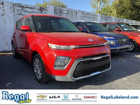 Used 2020 Kia Soul LX image 1