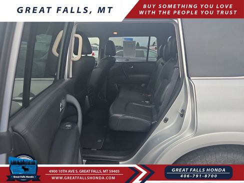 Used 2022 Nissan Armada SV image 14