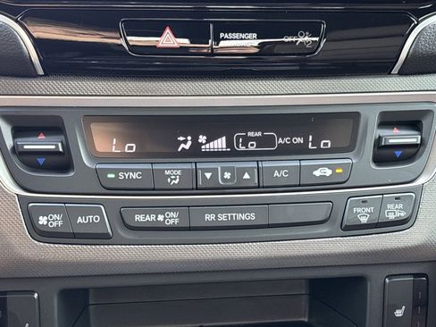Used 2025 Honda Ridgeline RTL image 7