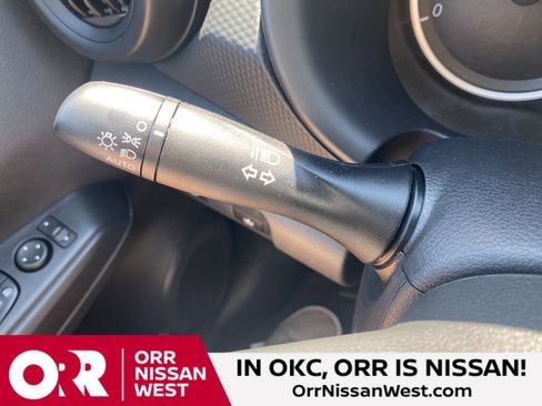 New 2025 Nissan Kicks Play S image 27