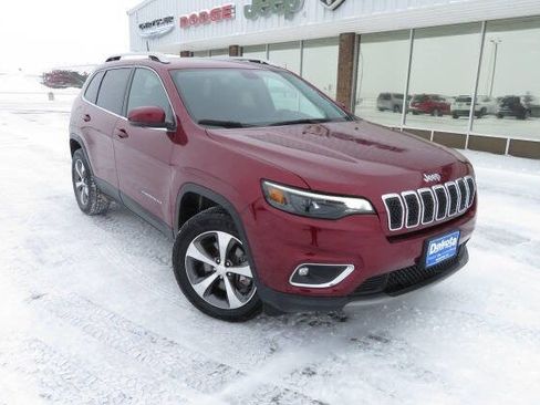 Used 2019 Jeep Cherokee Limited image 4