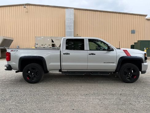 Used 2017 Chevrolet Silverado 1500 LTZ Z71 w/ Redline Edition AWD/4WD image 4