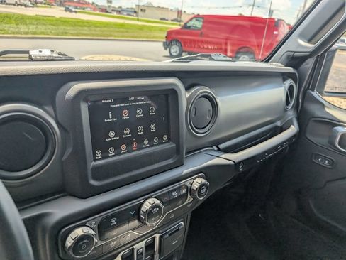 Used 2022 Jeep Wrangler Unlimited Sport AWD/4WD image 20
