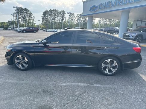 Used 2018 Honda Accord EX image 3