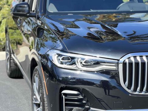 Used 2022 BMW X7 xDrive40i w/ Premium Package image 87