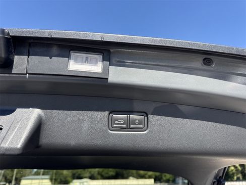 Used 2023 Genesis GV70 3.5T Sport w/ Winter Weather Package image 33