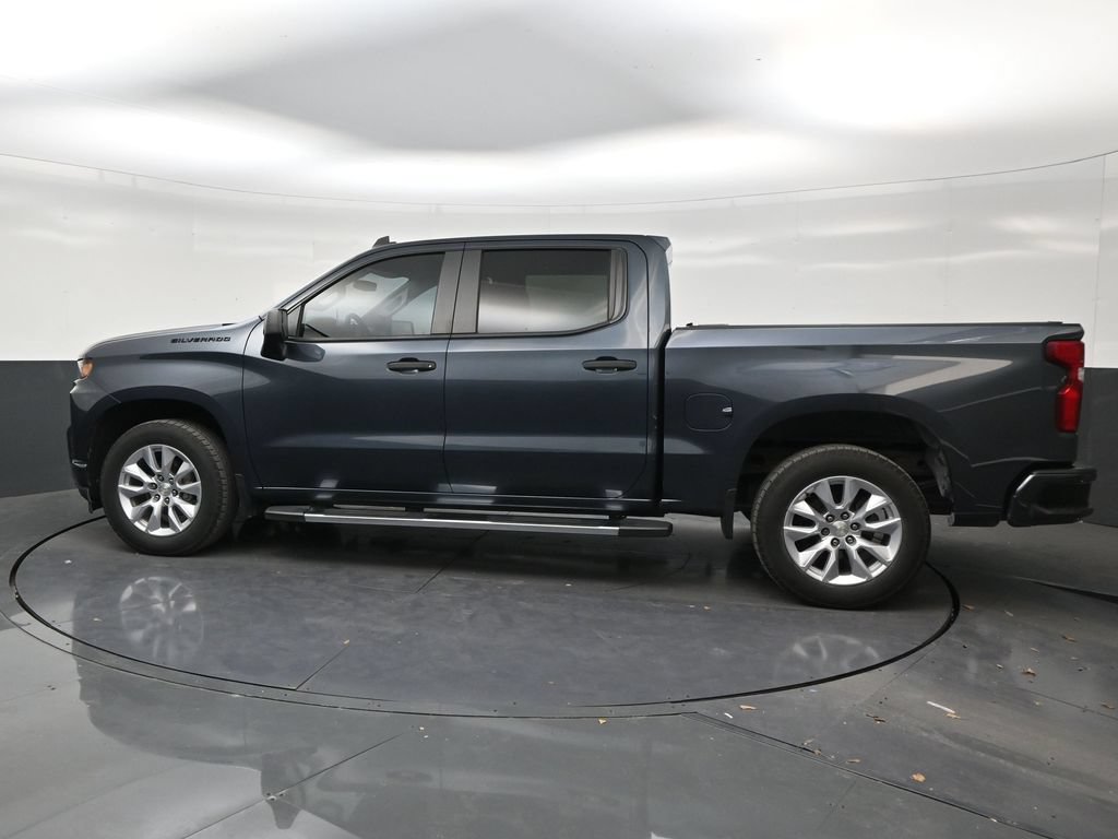 Used 2020 Chevrolet Silverado 1500 Custom w/ Custom Value Package RWD image 2