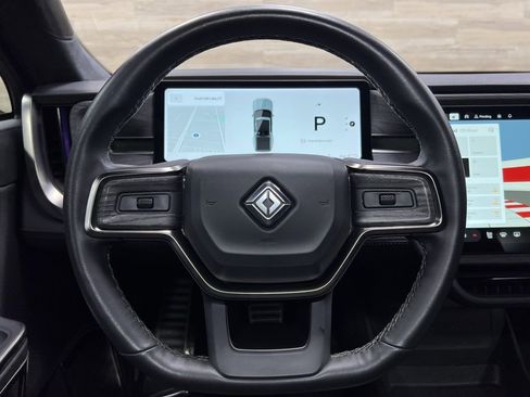 Used 2023 Rivian R1T Adventure image 30