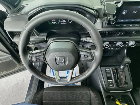 Used 2024 Honda CR-V Sport image 14