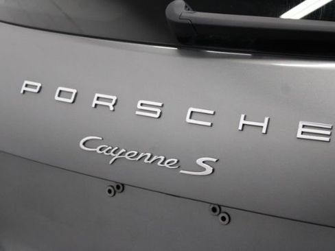 Used 2015 Porsche Cayenne S AWD/4WD image 9