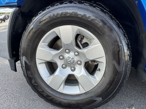 Used 2025 RAM 1500 Big Horn RWD image 13