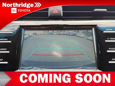 Used 2020 Toyota Camry SE w/ Carpet Mat Package FWD image 8