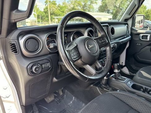 Used 2021 Jeep Wrangler Unlimited Sport AWD/4WD image 22