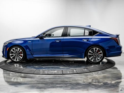 Used 2022 Cadillac CT5 V Blackwing image 5