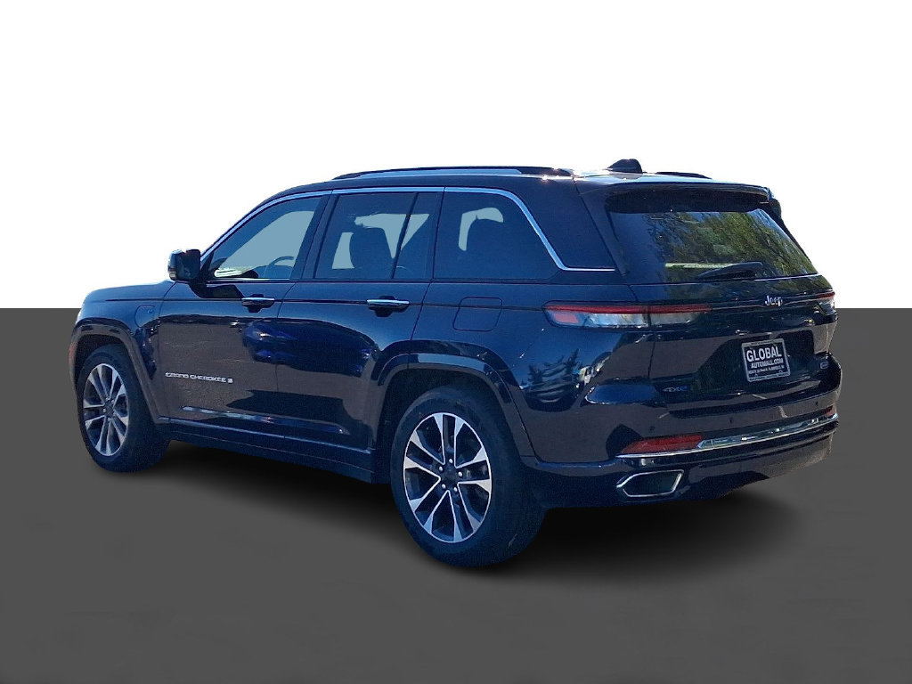 Used 2023 Jeep Grand Cherokee Overland AWD/4WD image 5