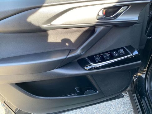 Used 2022 MAZDA CX-9 Sport image 11
