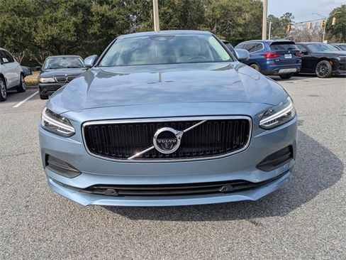 Used 2018 Volvo S90 T5 Momentum w/ Convenience Package image 9