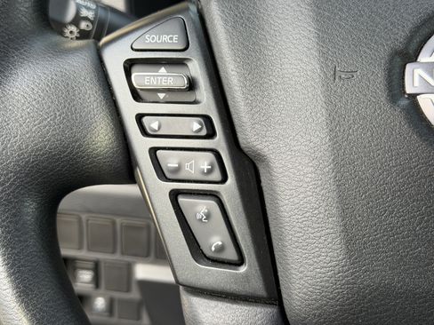 Used 2023 Nissan Frontier SV image 29