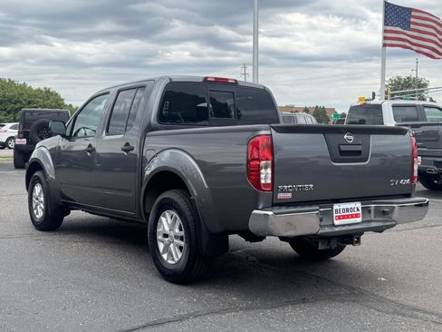 Used 2017 Nissan Frontier SV AWD/4WD image 5