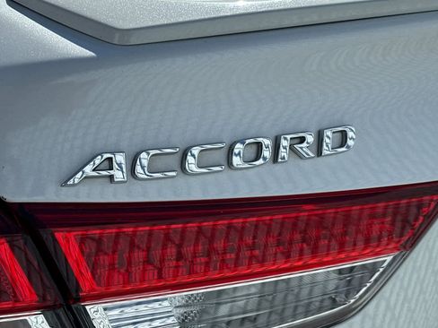 Used 2019 Honda Accord Sport image 21