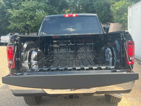 New 2026 RAM 2500 Tradesman w/ Chrome Appearance Group image 17