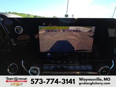 Used 2023 Chevrolet Colorado Z71 w/ Z71 Convenience Package 2 AWD/4WD image 23