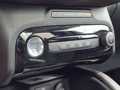 Used 2024 Ford Escape Active w/ Tech Pack #2 AWD/4WD image 22