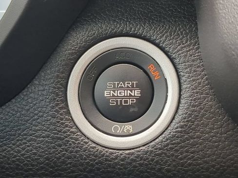 Used 2024 RAM 1500 Laramie AWD/4WD image 36