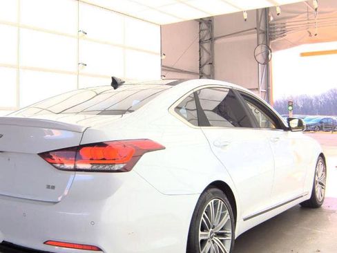 Used 2018 Genesis G80 3.8 w/ Option Group 03 image 3