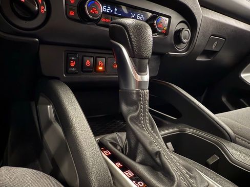 Used 2023 Nissan Frontier SV w/ Technology Package image 24