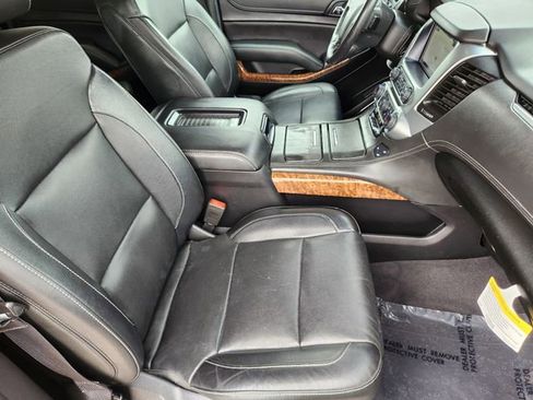 Used 2020 Chevrolet Suburban Premier AWD/4WD image 20