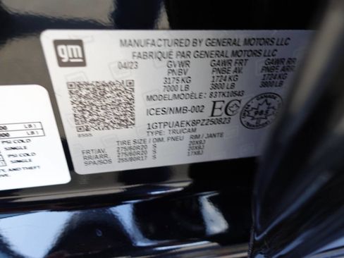 Used 2023 GMC Sierra 1500 Pro w/ Graphite Edition image 18