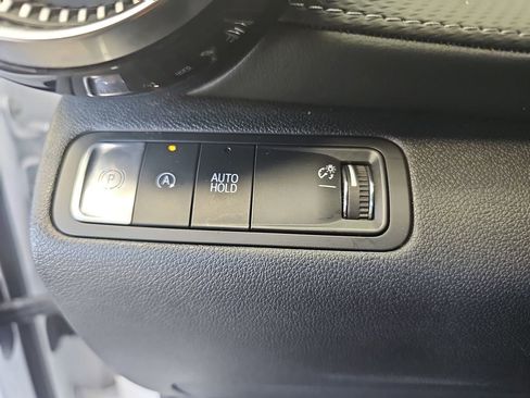 Used 2025 Chevrolet Equinox LT FWD image 24
