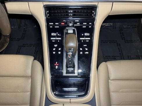 Used 2020 Porsche Panamera Turbo image 22
