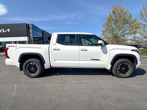 Used 2022 Toyota Tundra SR5 w/ TRD Off-Road Premium Package AWD/4WD image 5