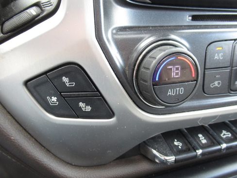 Used 2018 GMC Sierra 1500 SLT AWD/4WD image 29